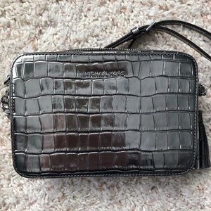 Michael Kors Ginny Camera Bag